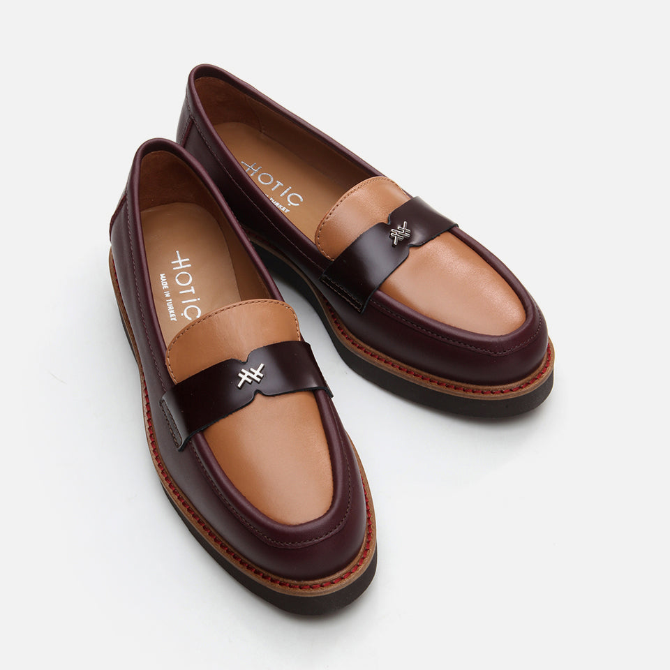 Women’s Leather Loafer - Burgundy