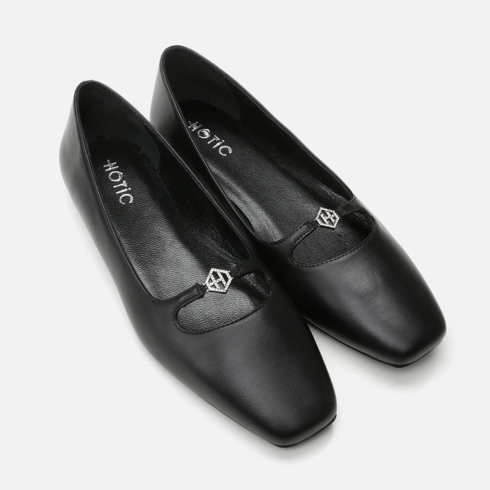 Women’s Leather Mary Jane Black Flats - Black