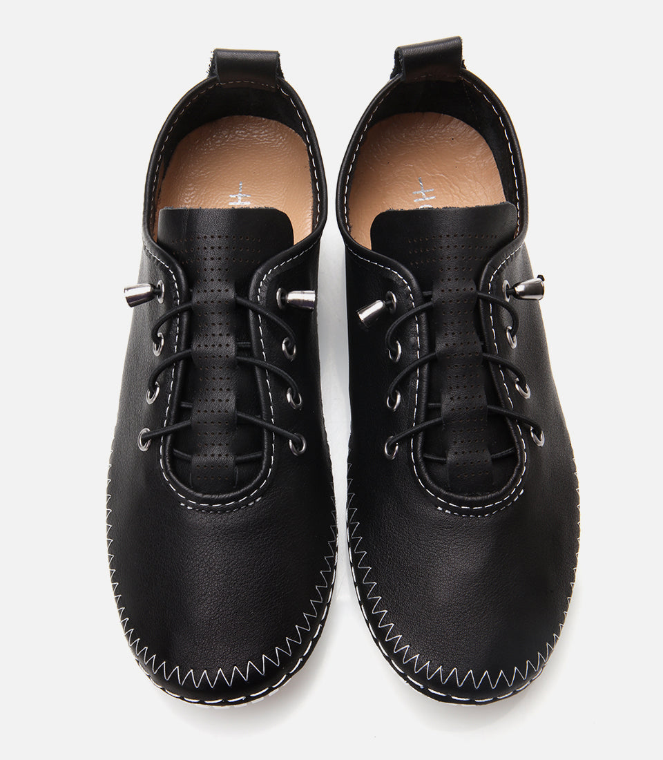 Women's Leather Lace-Up Flats - Black