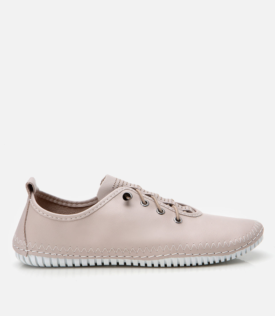 Women's Leather Lace-Up Flats - Taupe