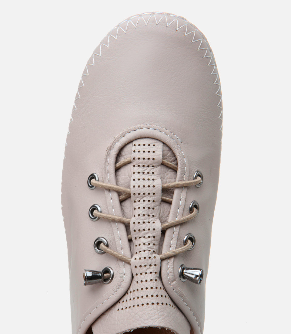 Women's Leather Lace-Up Flats - Taupe