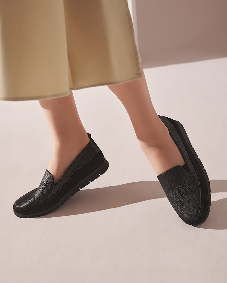 Women's Suede Loafer - Black