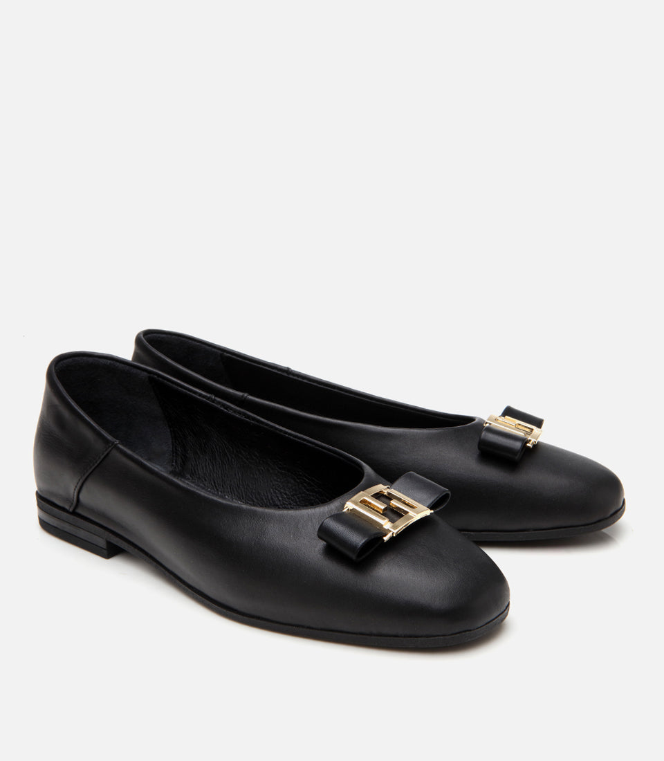 Women’s Leather Black Buckle Flats - Black