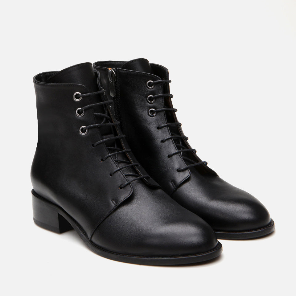 Women's Genuine Leather Heeled Boot - Black
