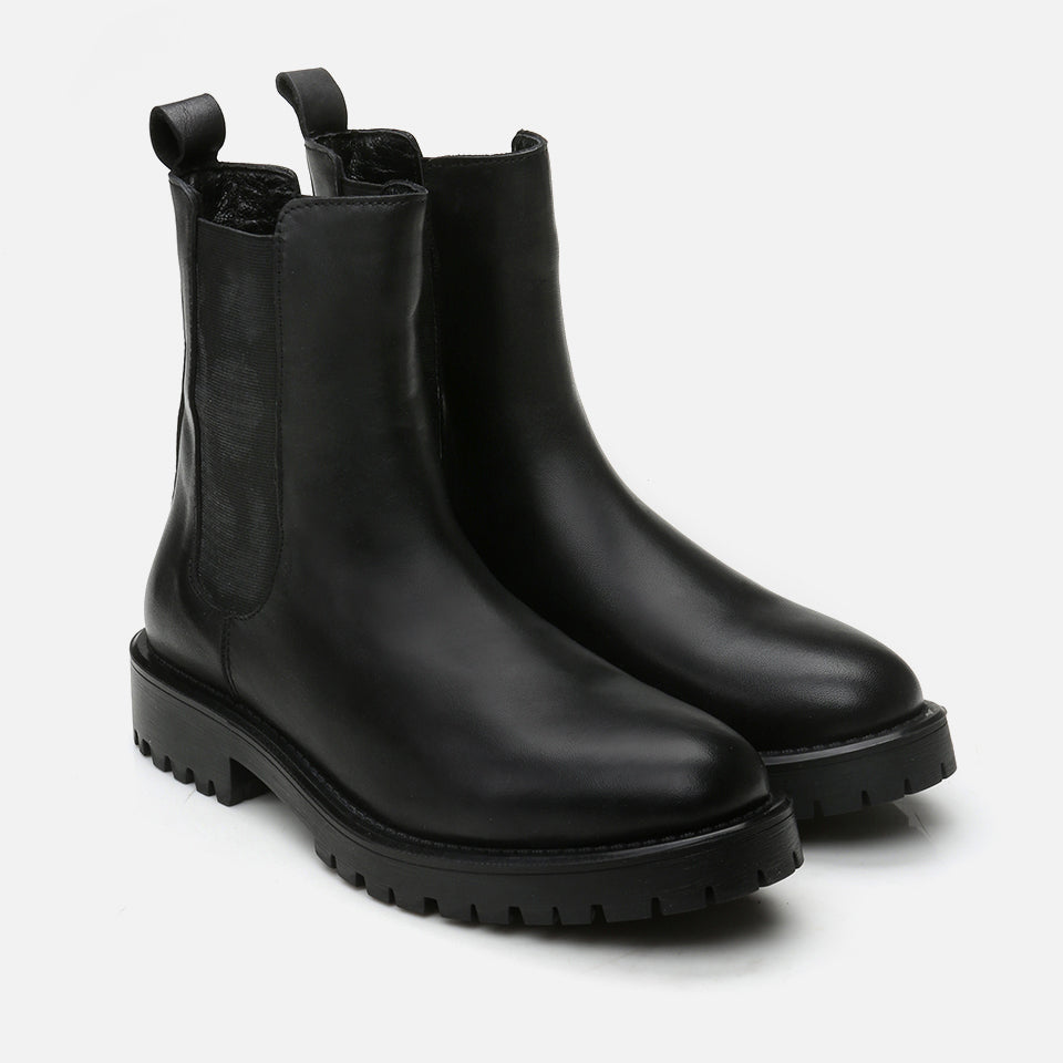 Women’s Flat Boots - Black