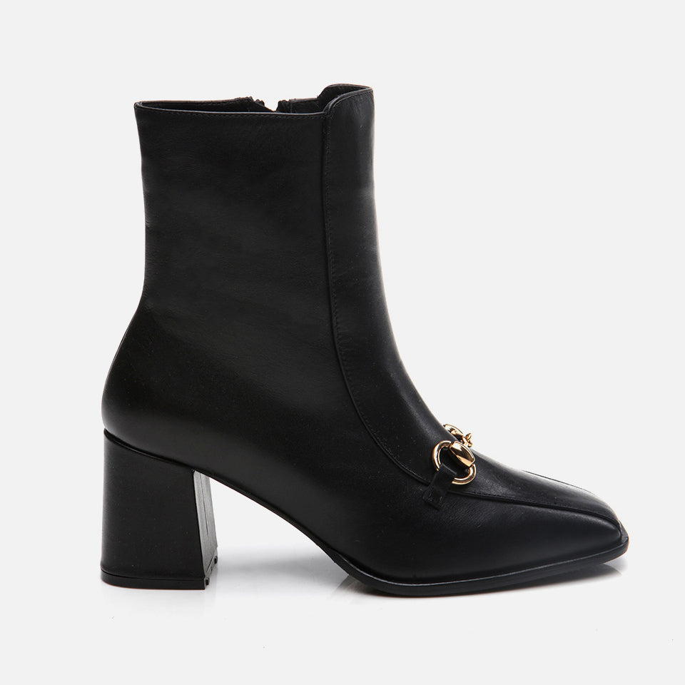 Women’s Buckle-Detail Boots - Black