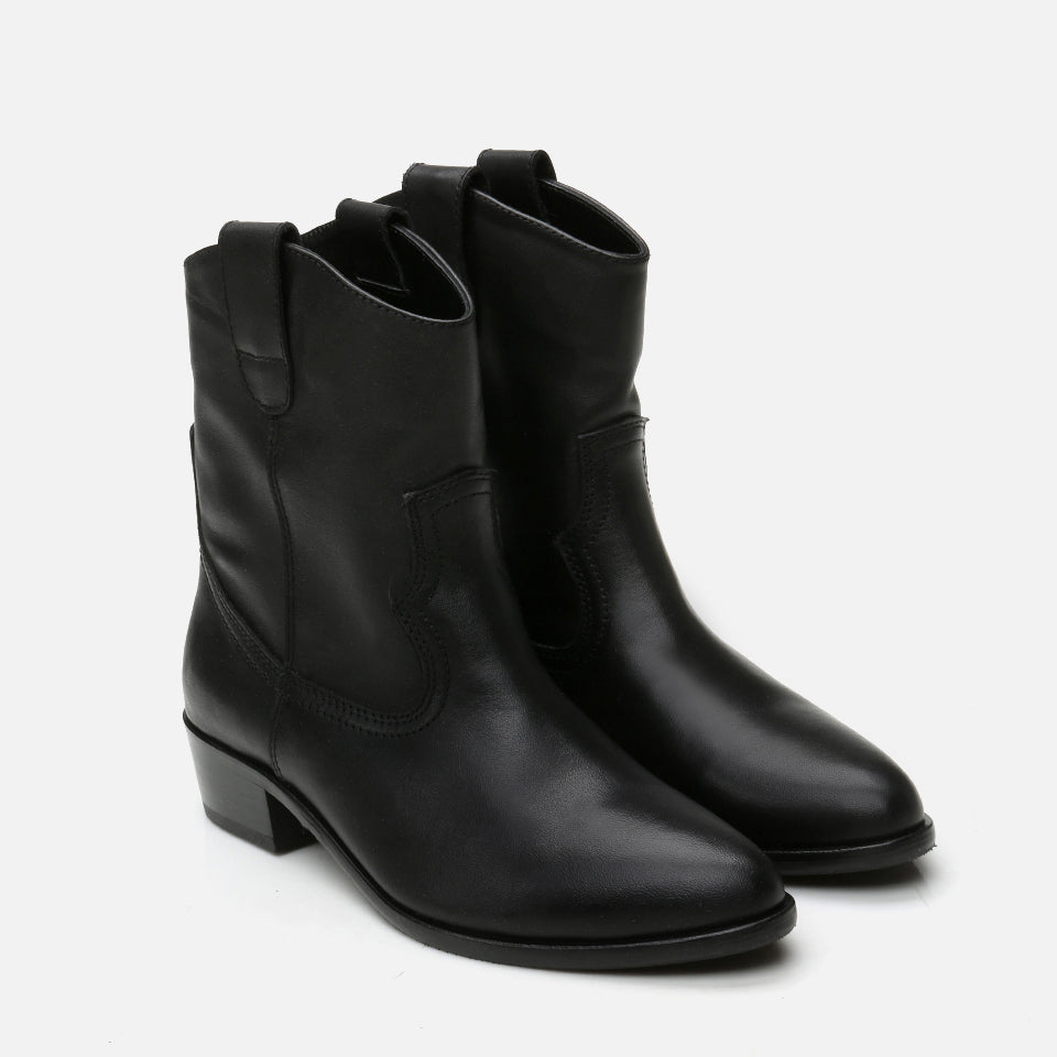 Women’s Genuine Leather Western Heeled Boot - Black