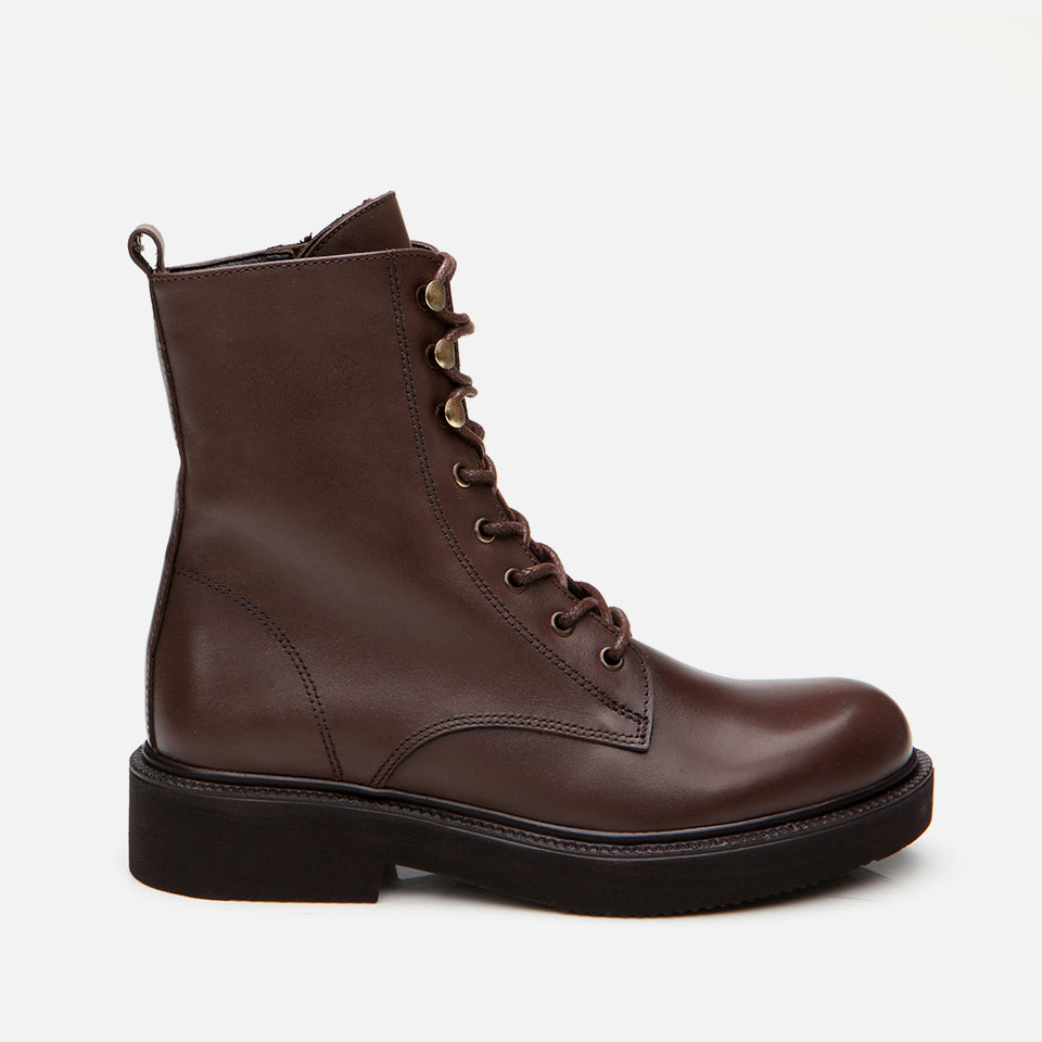 Women’s Genuine Leather Flat Boot - Brown