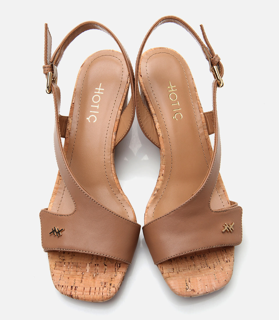 Women's Leather Block Heel Sandals - Beige