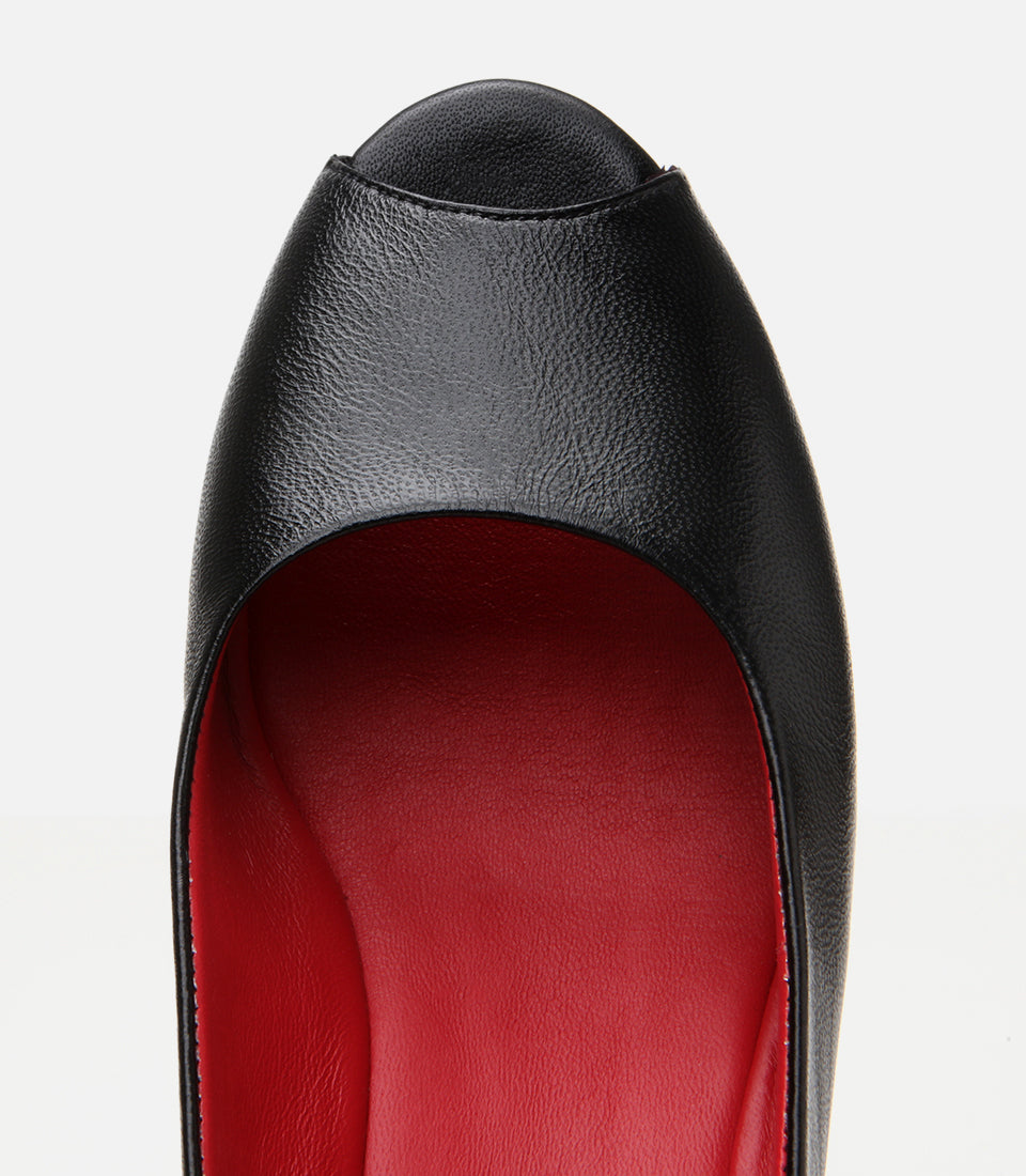 Women's Leather Wedge Sandals - Black