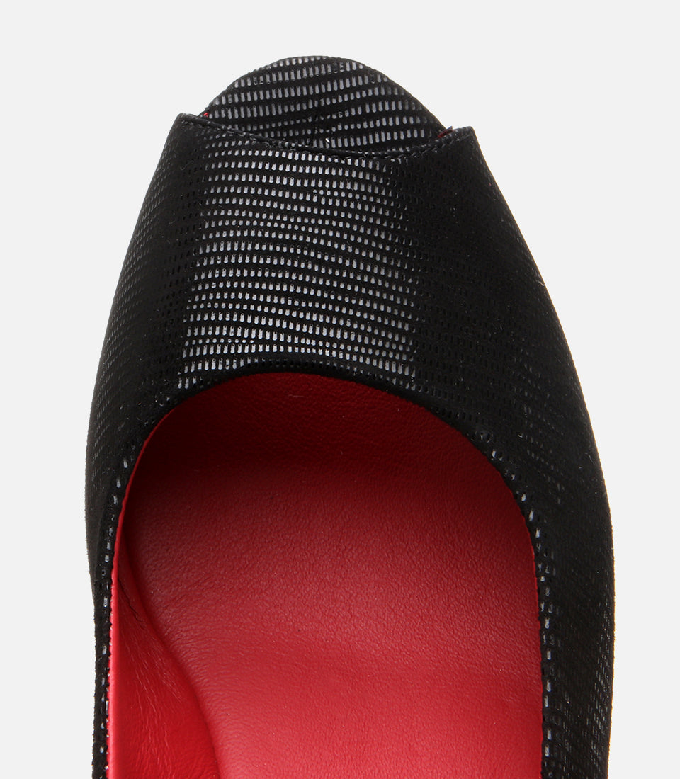 Women's Suede Wedge Sandals - Black