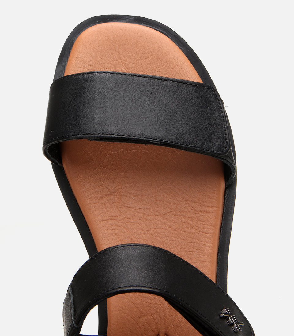 Women's Leather Flat Sandals - Black