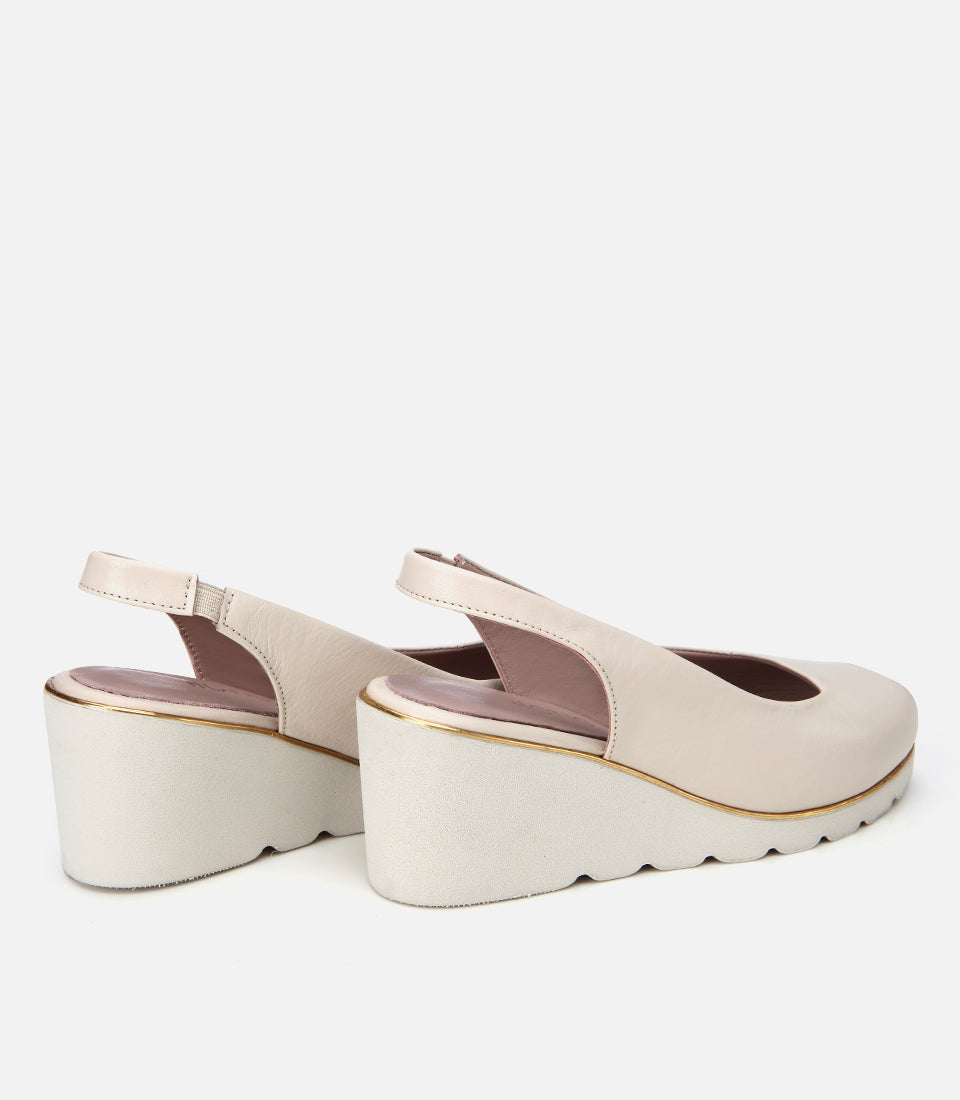 Women's Leather Wedge Sandals - Ecru
